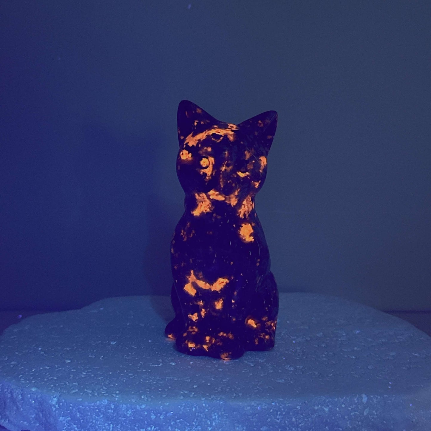 Yooperlite Cat Carving