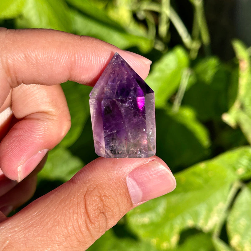 Mini Amethyst Point 1PC