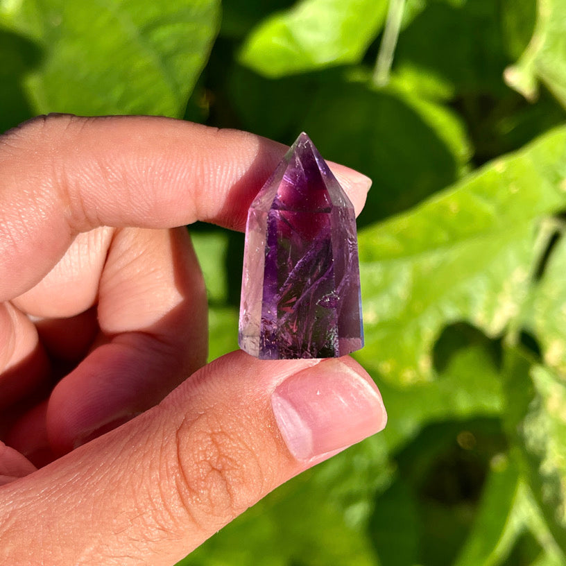 Mini Amethyst Point 1PC