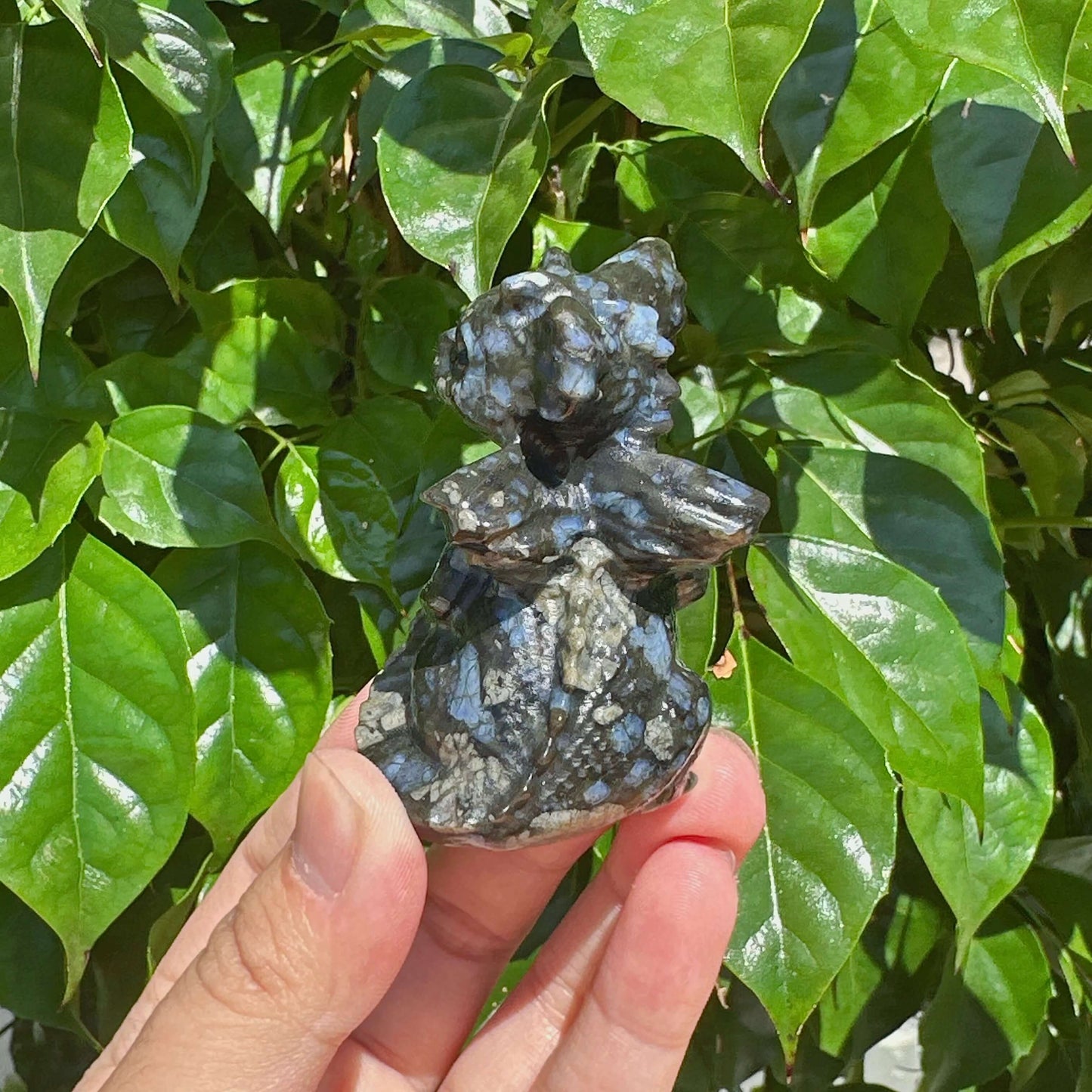 Que Sera Dragon Carving