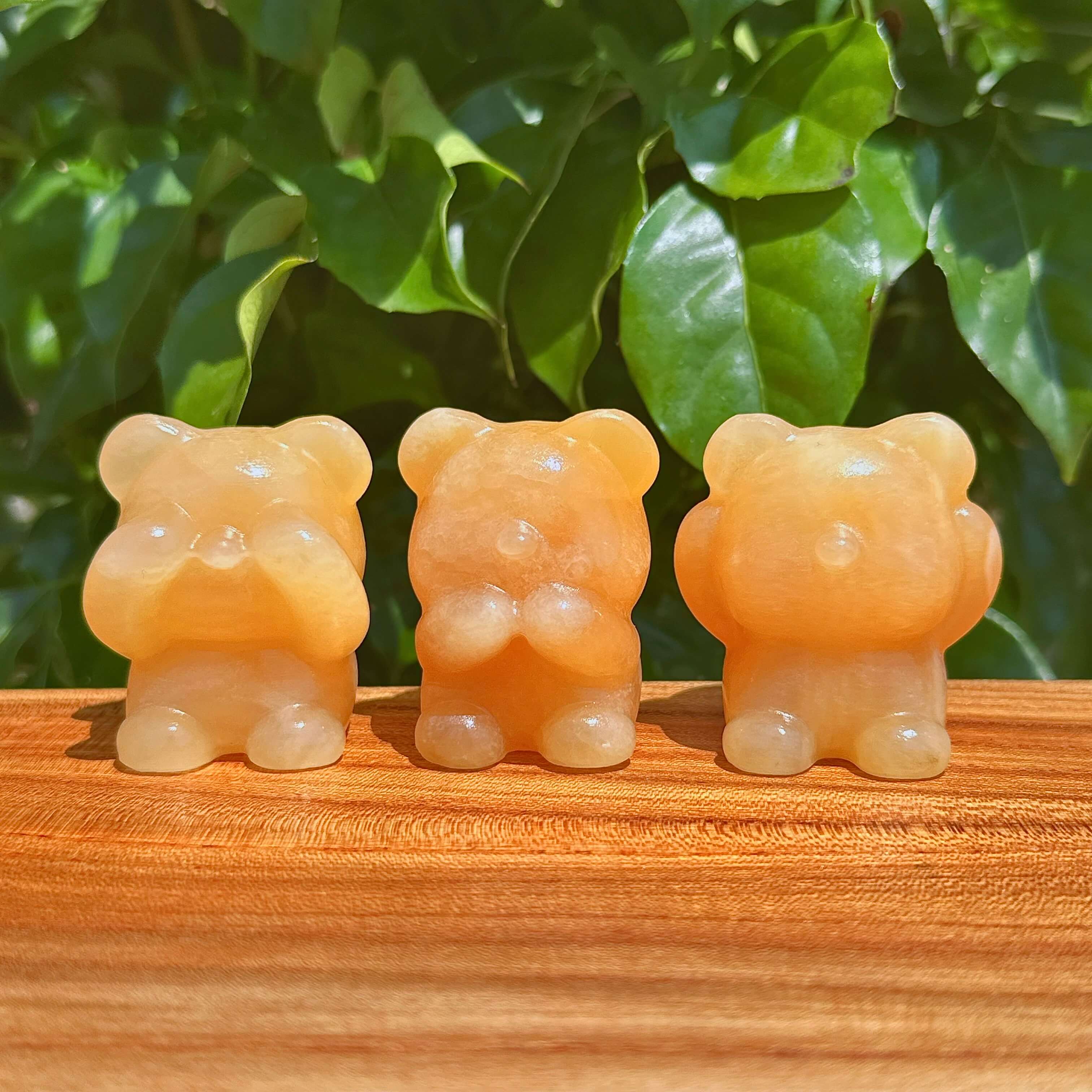 1 Set Yellow Calcite Bear Carving