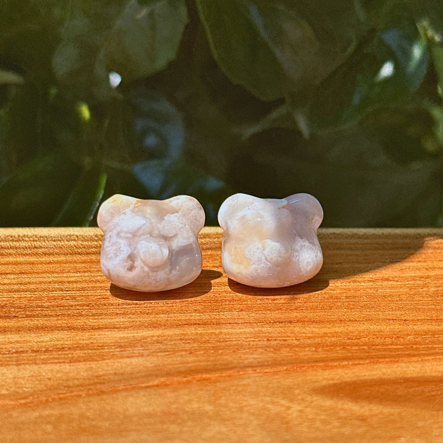 Mini Flower Agate Candy Bear Head Carving
