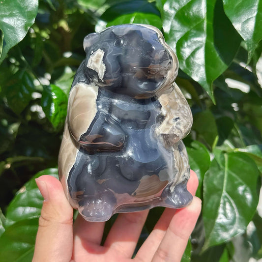 Valcano Agate Groundhog Carving