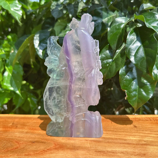 Fluorite Magpie Carving