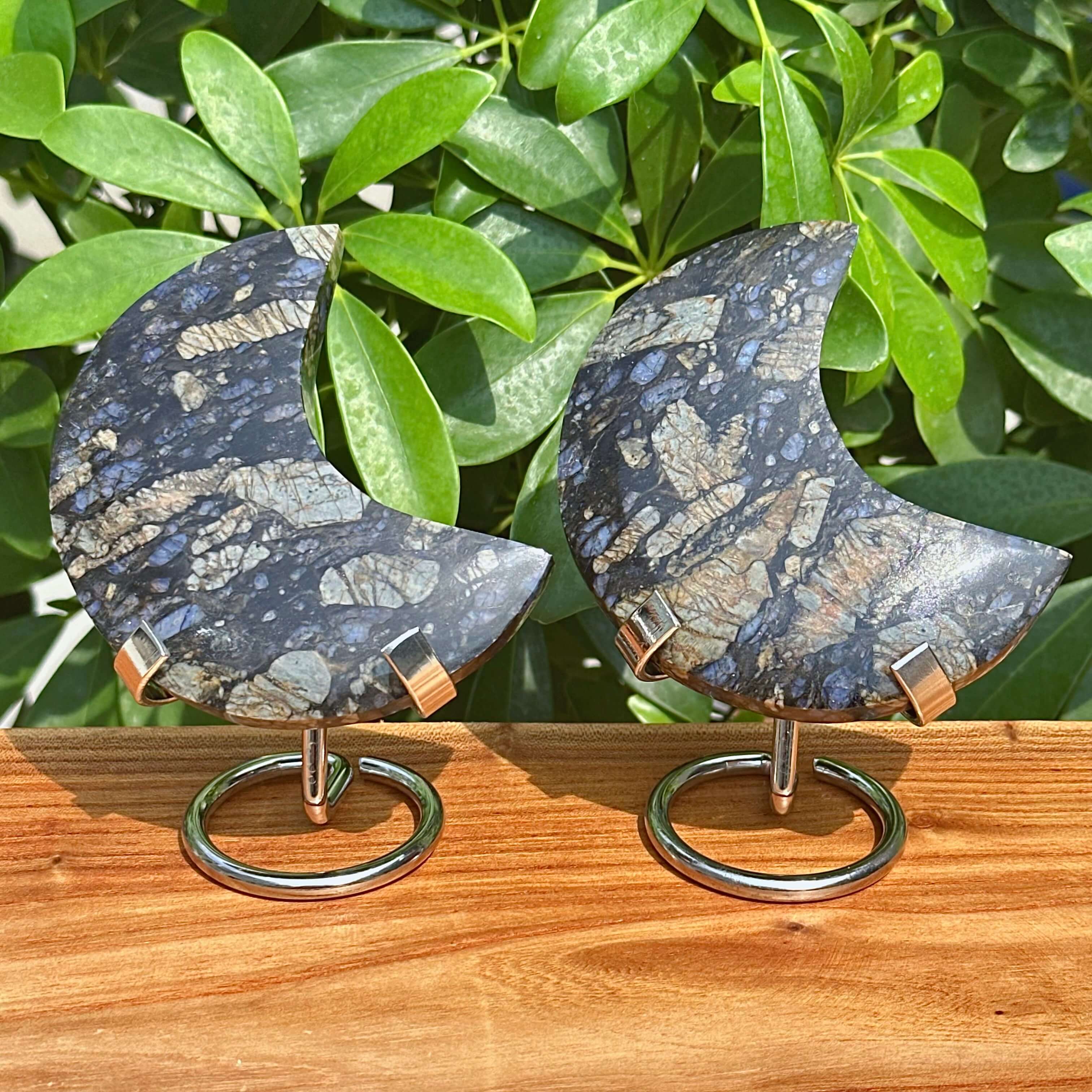Que Sera Moon Carving