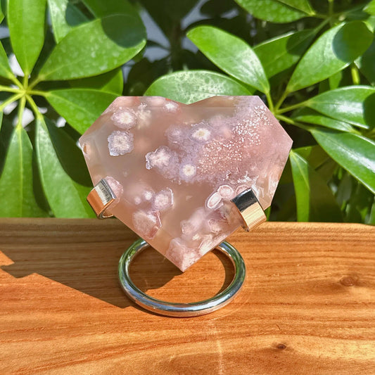 Flower Agate Heart Carving