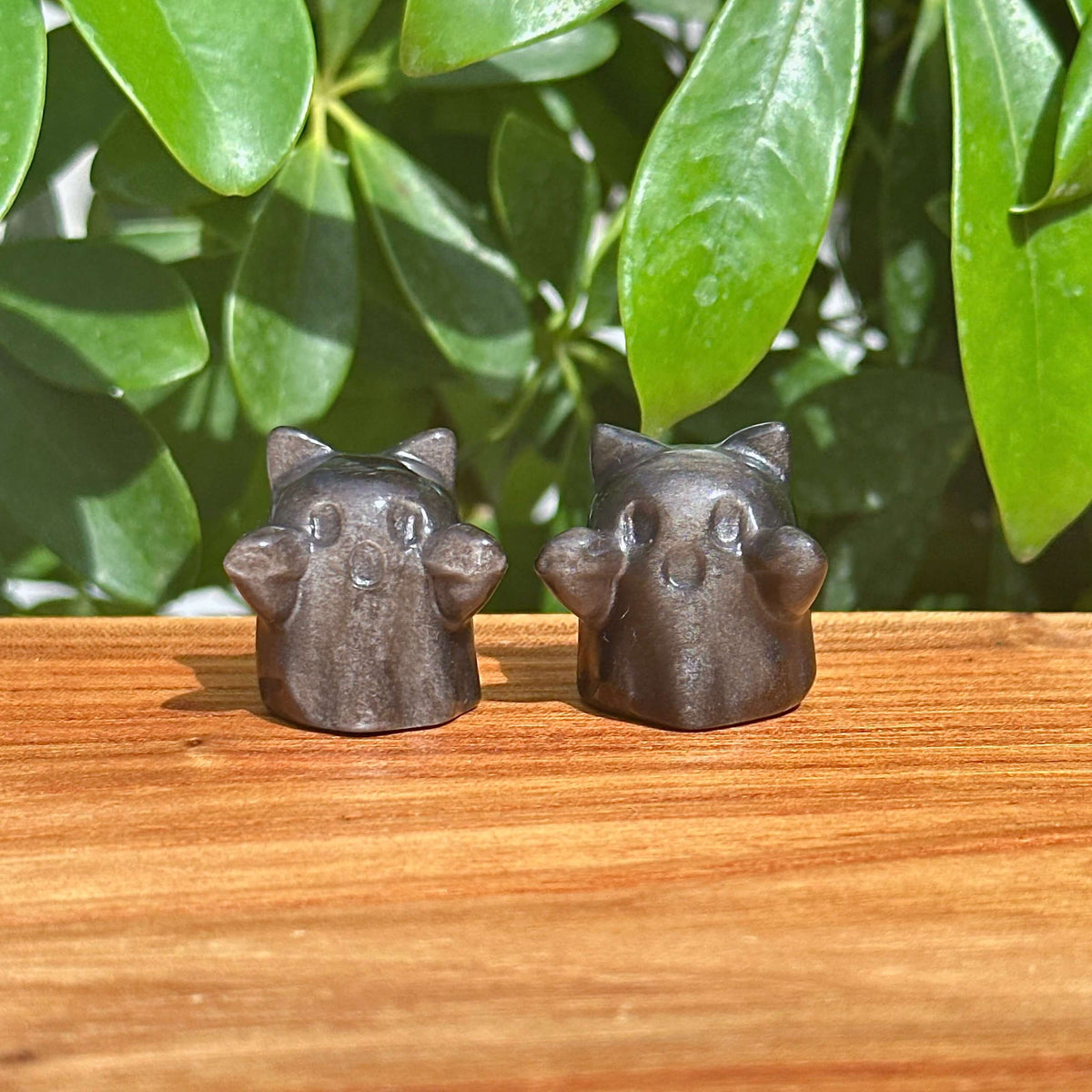 Silver Obsidian Ghost Cat Carving