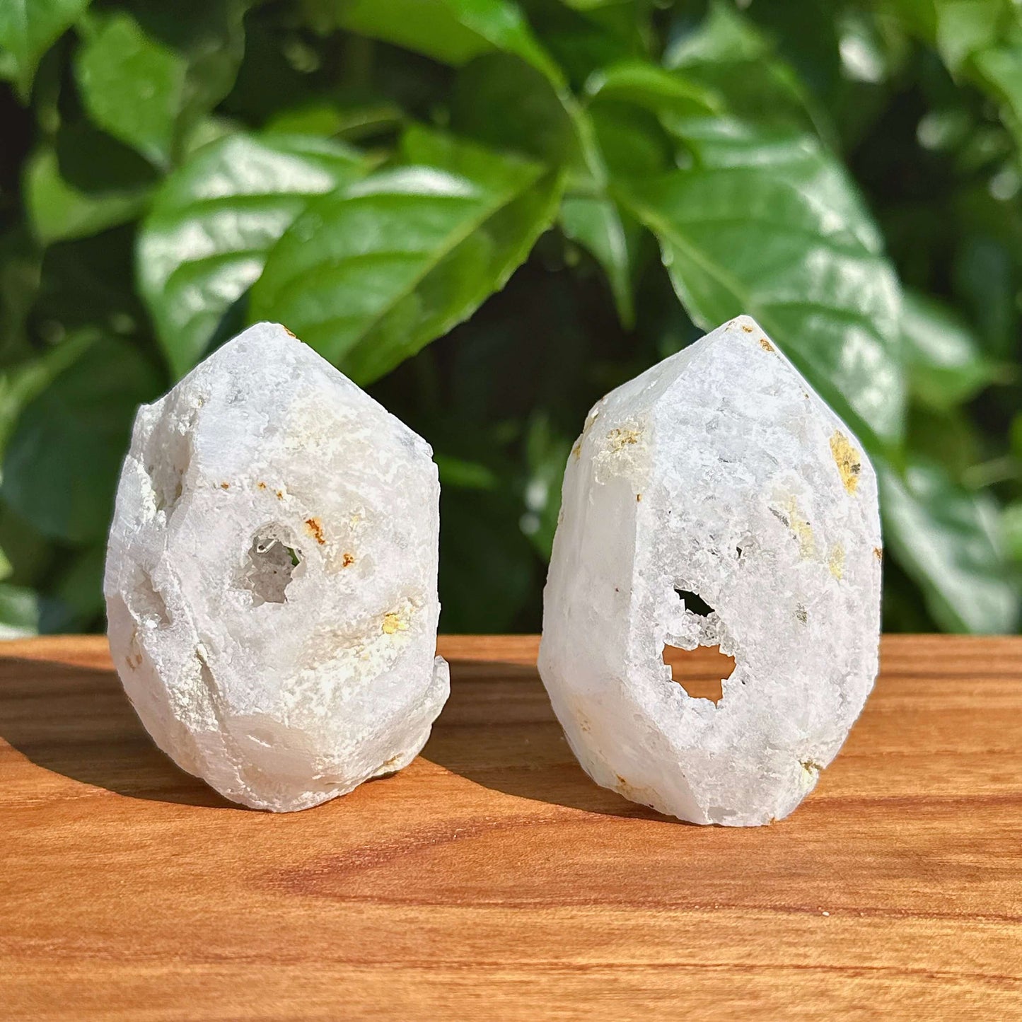 Moroccan Geode Tower with a clear view of its internal geode formations.
