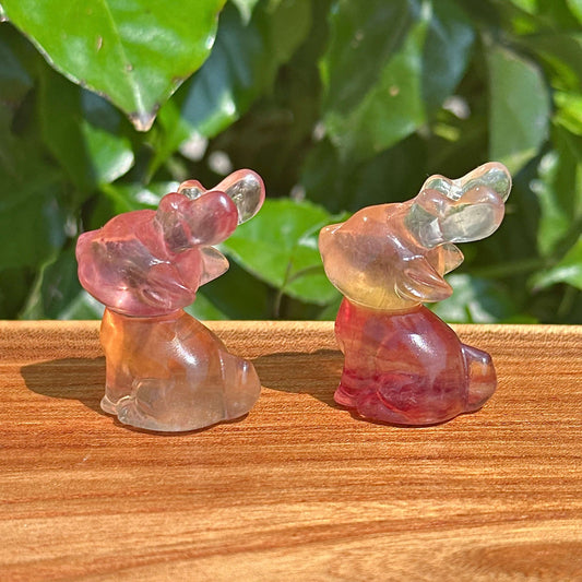 Stunning Rainbow Fluorite Deer Figurine – A high-quality fluorite deer carving featuring beautiful purple and yellow tones.